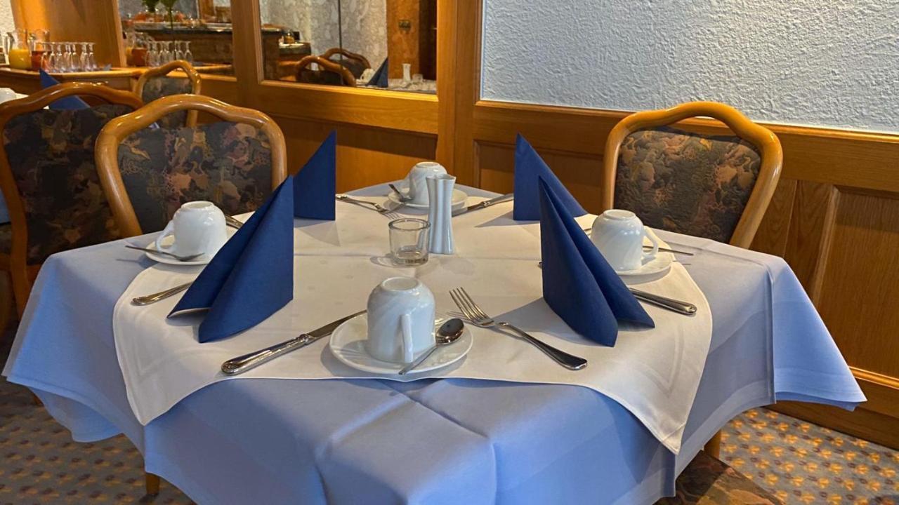 Hotel Goldener Loewe Zeulenroda-Triebes Ngoại thất bức ảnh